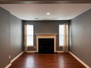 7837 Heaton Way, Unit B in Nashville, TN - Foto de edificio - Building Photo