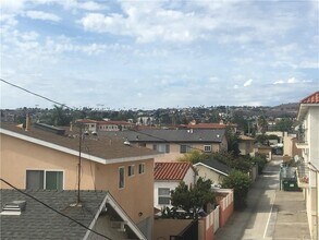 1311 S Grand Ave, Unit 1311 Grand Av #12 in San Pedro, CA - Building Photo - Building Photo