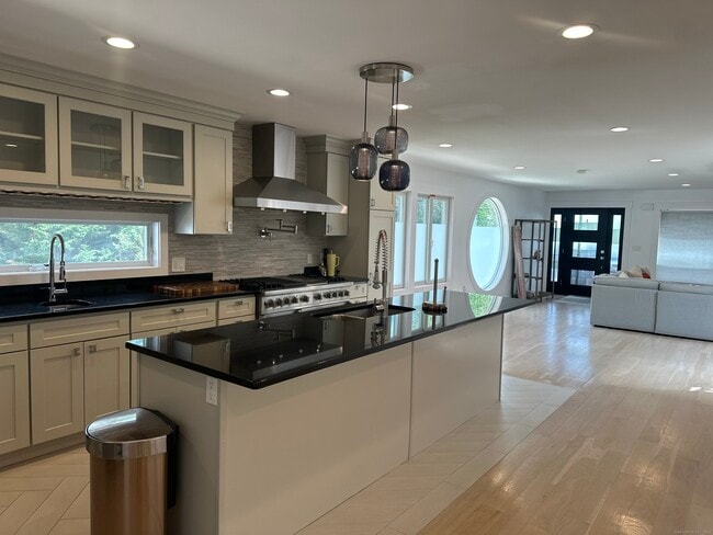 property at 139 Mulberry St