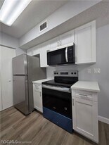 12591 Equestrian Cir in Ft. Myers, FL - Building Photo