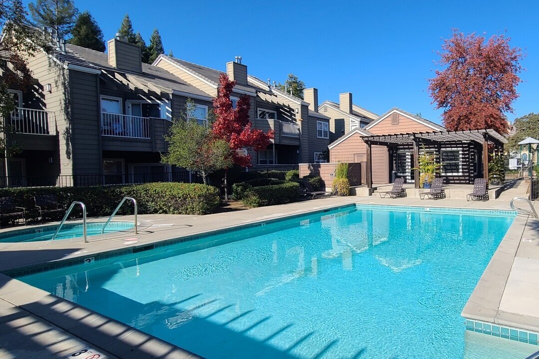 Granite Creek Apartments in Rocklin, CA - Building Photo