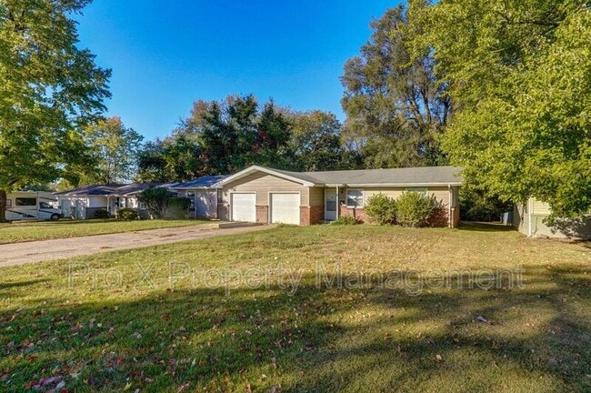 2111 S Ventura Ave in Springfield, MO - Building Photo - Building Photo