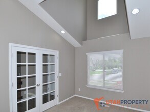 6332 Spray Lake Dr in West Jordan, UT - Building Photo - Building Photo