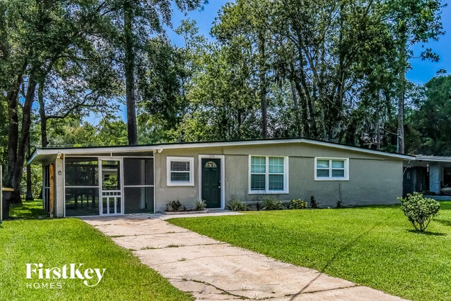 1056 Busac Ave in Jacksonville, FL - Building Photo - Building Photo