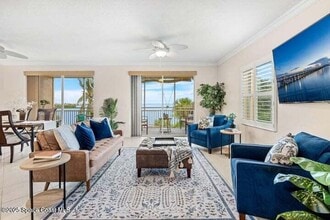 191 Seminole Ln in Cocoa Beach, FL - Foto de edificio - Building Photo