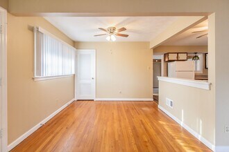 20 St Benedict Ln in Florissant, MO - Building Photo - Building Photo