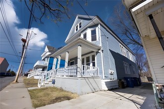 47 Earl Pl in Buffalo, NY - Building Photo - Building Photo