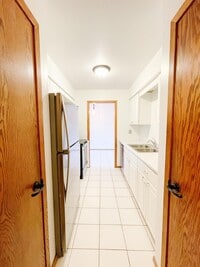 2200 Midland Grove Rd