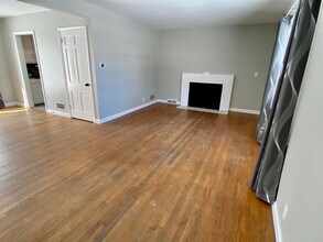 1411 Grand Ave in Ames, IA - Building Photo - Building Photo