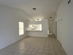 1218 Hyacinth Pl in Wellington, FL - Building Photo - Building Photo