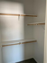 2409 N Hickory St in Sherman, TX - Building Photo - Building Photo