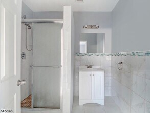 156 Crystal St in North Arlington, NJ - Building Photo - Building Photo