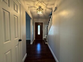 13456 Orangewood Dr in Woodbridge, VA - Building Photo - Building Photo