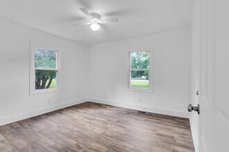 300 Battleground Ave in New Bern, NC - Building Photo - Building Photo