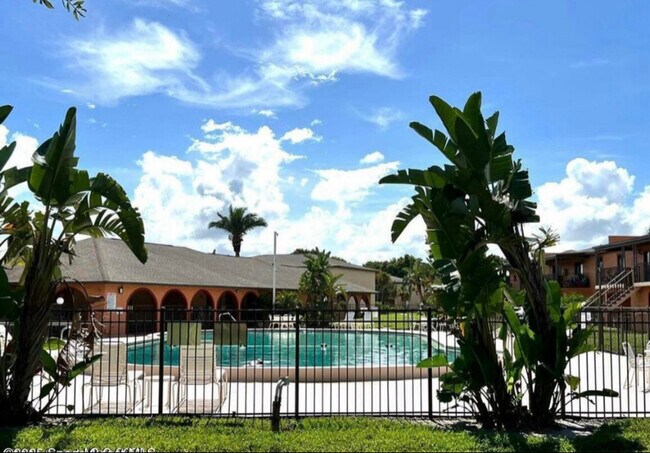 property at 165 San Juan Cir