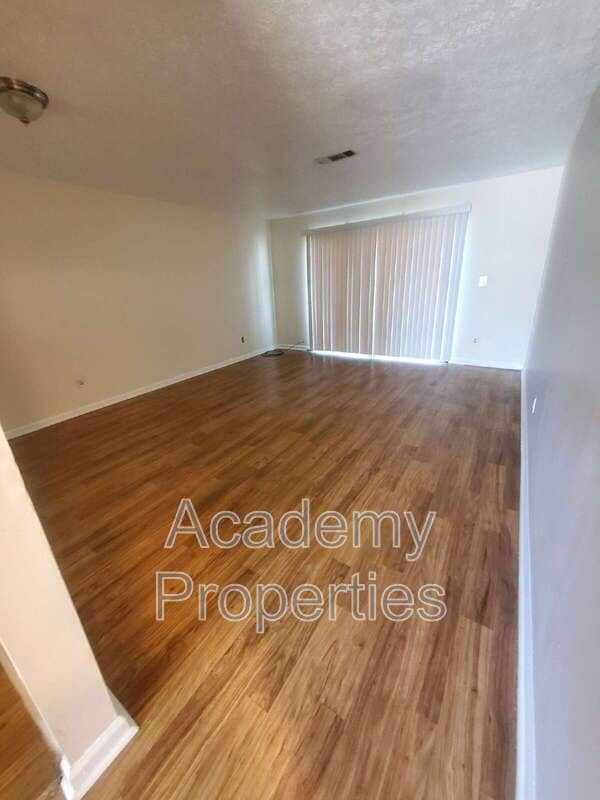 200 Sheraton Ct in Mcdonough, GA - Building Photo - Building Photo