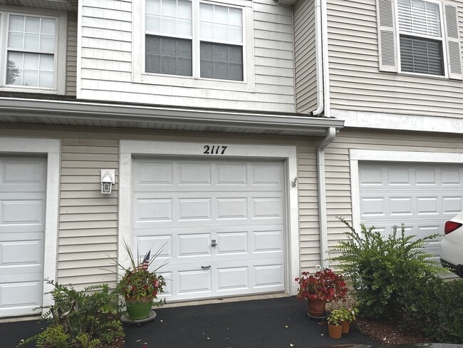 property at 2117 Orchard Ln