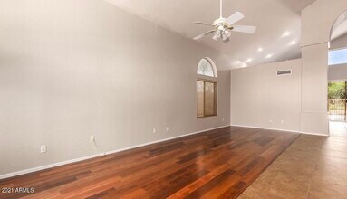 2751 E San Tan St in Chandler, AZ - Building Photo - Building Photo