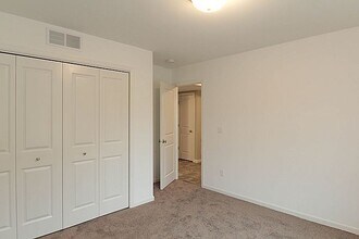 1017 Manitou Trail in Iowa City, IA - Building Photo - Building Photo