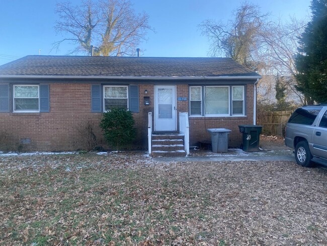 1309 Willnew Dr in Hampton, VA - Building Photo - Building Photo