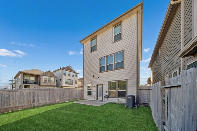 property at 8604 Hollyoaks Creek Ln