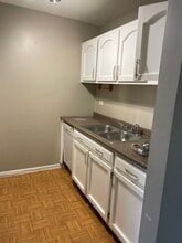 580 Hill Dr in Hoffman Estates, IL - Building Photo - Building Photo
