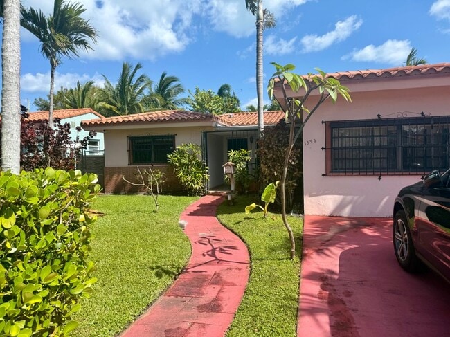 property at 1398 Normandy Dr