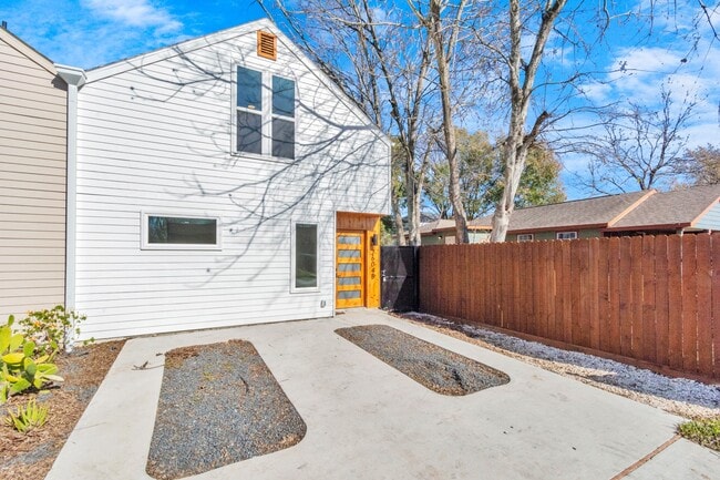 7604 De Priest St in Houston, TX - Building Photo - Building Photo