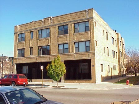 Eddy-Southport in Chicago, IL - Foto de edificio