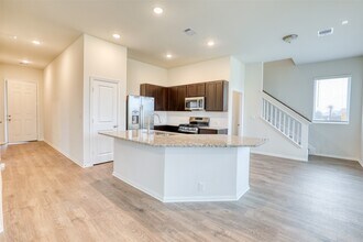 399 Magnolia Ln in Lake Jackson, TX - Building Photo - Building Photo