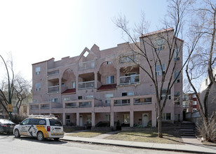 1827 16A St SW in Calgary, AB - Building Photo - Building Photo