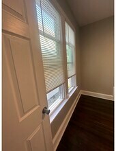 36 Mahl Ave, Unit Morden Appartment in Hartford, CT - Foto de edificio - Building Photo