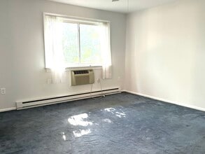 60 Lawn Ave in Stamford, CT - Building Photo - Building Photo