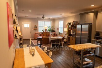 933 E Churchwell Ave in Knoxville, TN - Building Photo - Building Photo