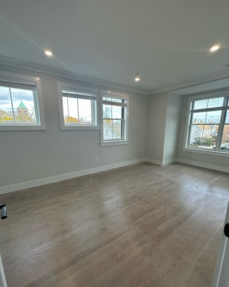 13 Greylock Rd in Boston, MA - Building Photo