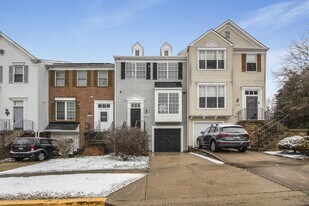 7304 Wintergreen Ct in Greenbelt, MD - Building Photo