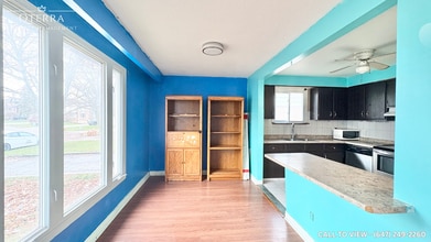 104 Capreol Crt in Oshawa, ON - Building Photo - Building Photo