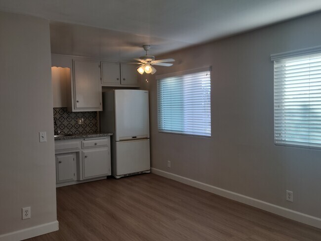 13646 Earlham Dr in Whittier, CA - Building Photo - Building Photo