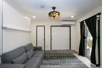 1734 NE 20th Ave in Fort Lauderdale, FL - Building Photo - Building Photo