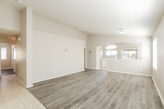 15876 W Morning Glory St in Goodyear, AZ - Building Photo - Building Photo
