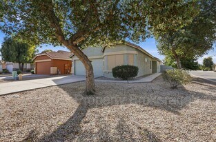 919 E Monteleone St in San Tan Valley, AZ - Building Photo