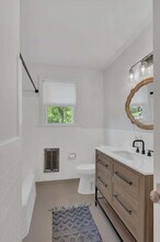 828 Lemont Dr in Nashville, TN - Foto de edificio - Building Photo