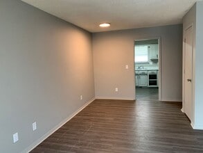 3028-3030 W 15th St in Joplin, MO - Building Photo - Building Photo