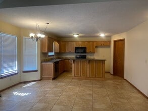 5282 E Blaine St in Springfield, MO - Building Photo - Building Photo