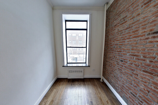 420 W 51st St in New York, NY - Building Photo - Building Photo