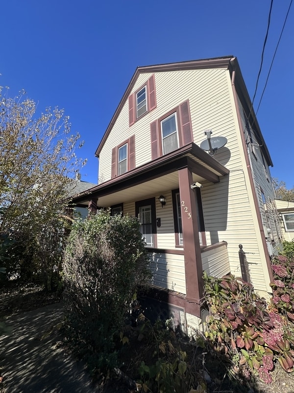 223 E 27th St in Lorain, OH - Building Photo - Building Photo