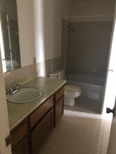 1808-1810 Crescent Dr in Sherman, TX - Building Photo - Building Photo