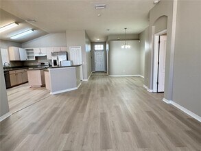 1414 Trail Boss Ln in Brandon, FL - Building Photo - Building Photo