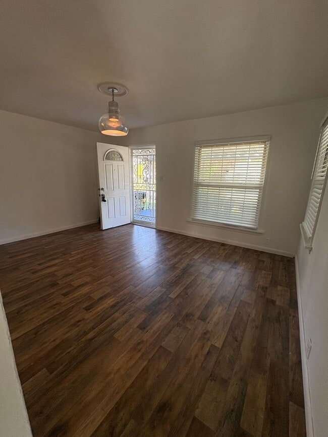 863 N Upland Ave in Dayton, OH - Building Photo - Building Photo