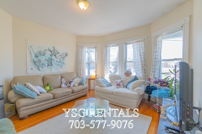 102 Cypress St, Unit #2, Unit #2